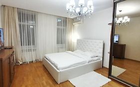 Main Square Apartment