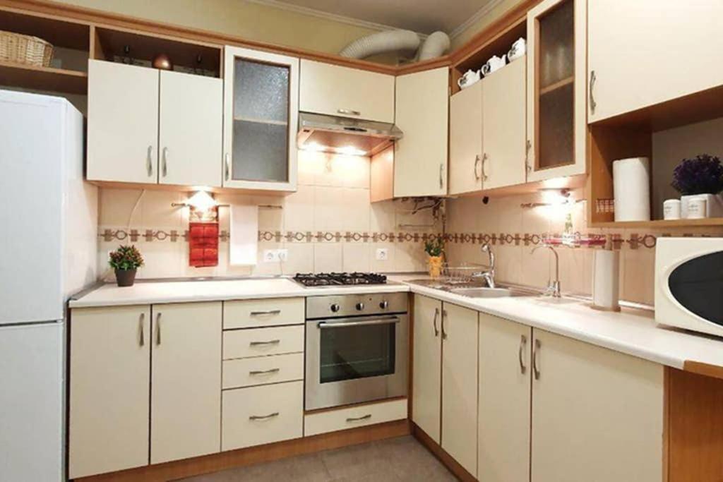 Main Square Apartment Львів Екстер'єр фото