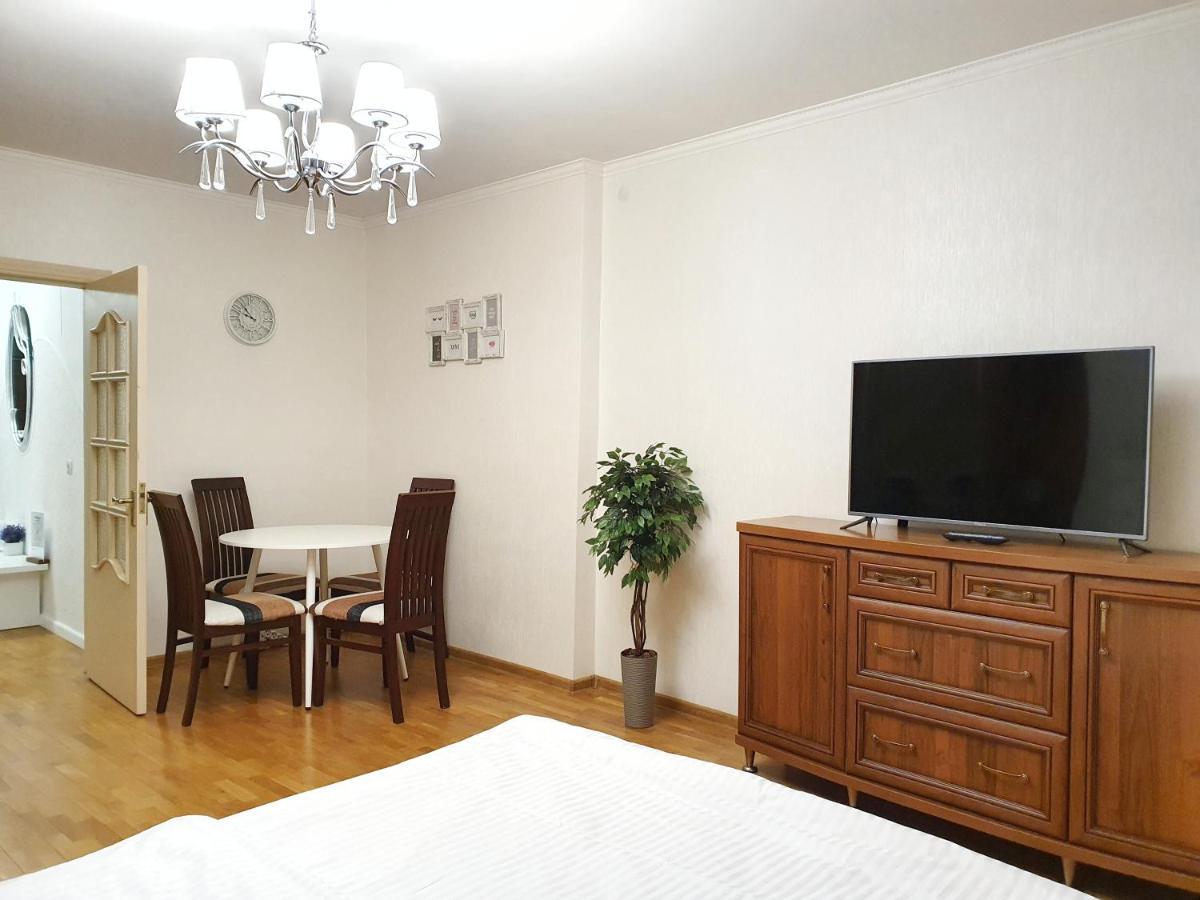 Main Square Apartment Львів Екстер'єр фото
